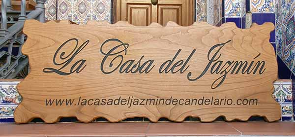 Cartel de madera para casa rural