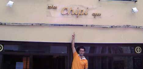 Alberto socio del bar Chipi