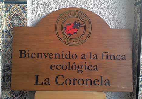 Cartel de madera para exteriores